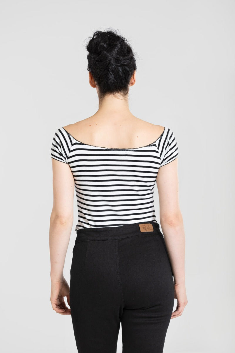 Dolly Top i svart från Hell Bunny