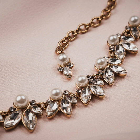 Audrey Hepburn-Inspired Jewellery &amp; Vintage Clothing