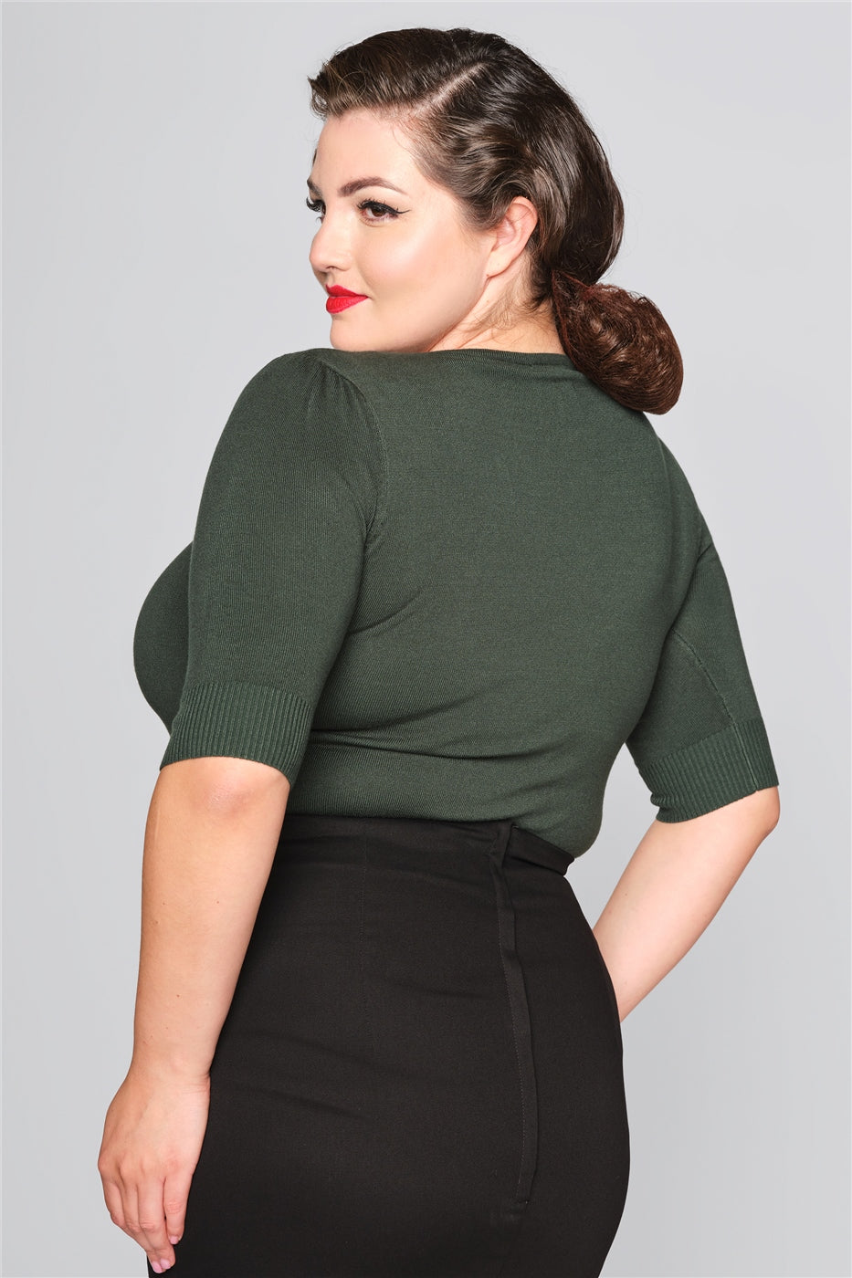 Chrissie Plain Green Top by Collectif
