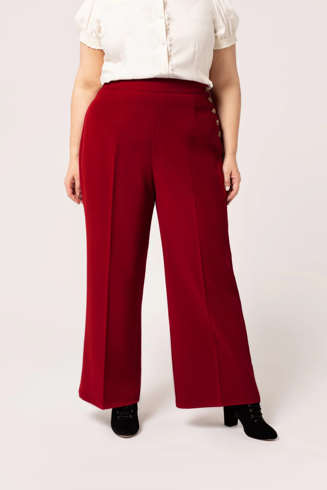 Ginger 50s Trousers in Red by Hell Bunny